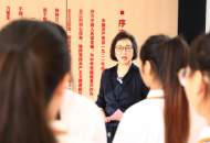 开封文职院领导讲授“开学第一课”