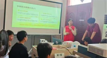 河南科技职业大学：把专业关爱送达乡村“一老一小”心坎上