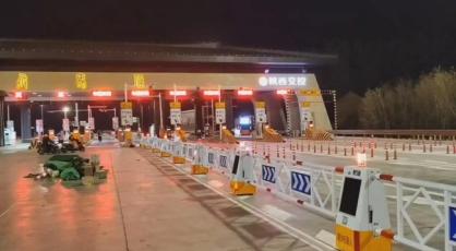 护栏厂家哪家好？从技术与案例看爱可青的实践